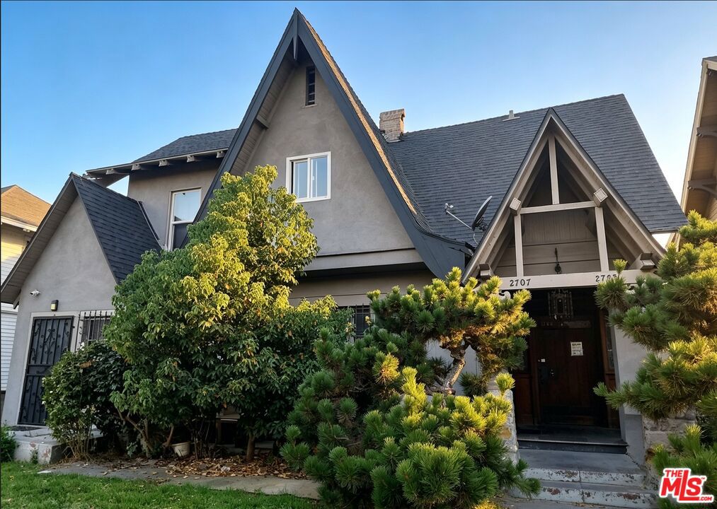 2705 S Normandie Avenue, Los Angeles, CA 90007 — photo 1