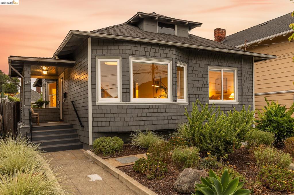 452 44Th St, Oakland, CA 94609 — photo 1