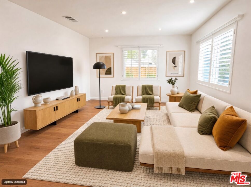 1138 S St Andrews Place, Los Angeles, CA 90019 — photo 1