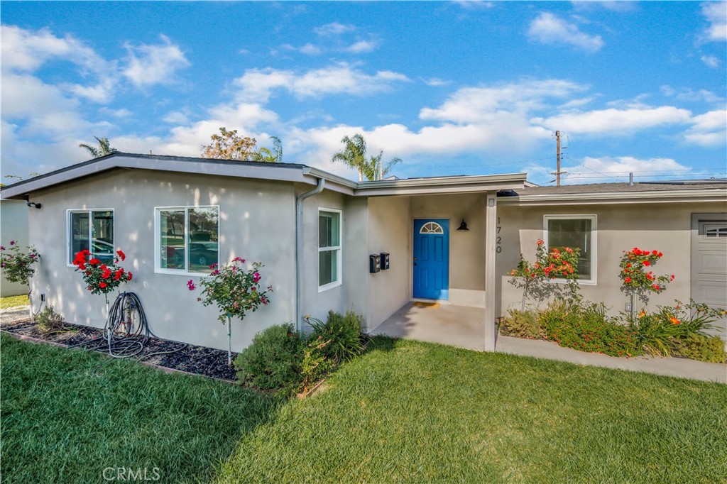 1720 Petaluma Ave, Long Beach, CA 90815 — photo 1