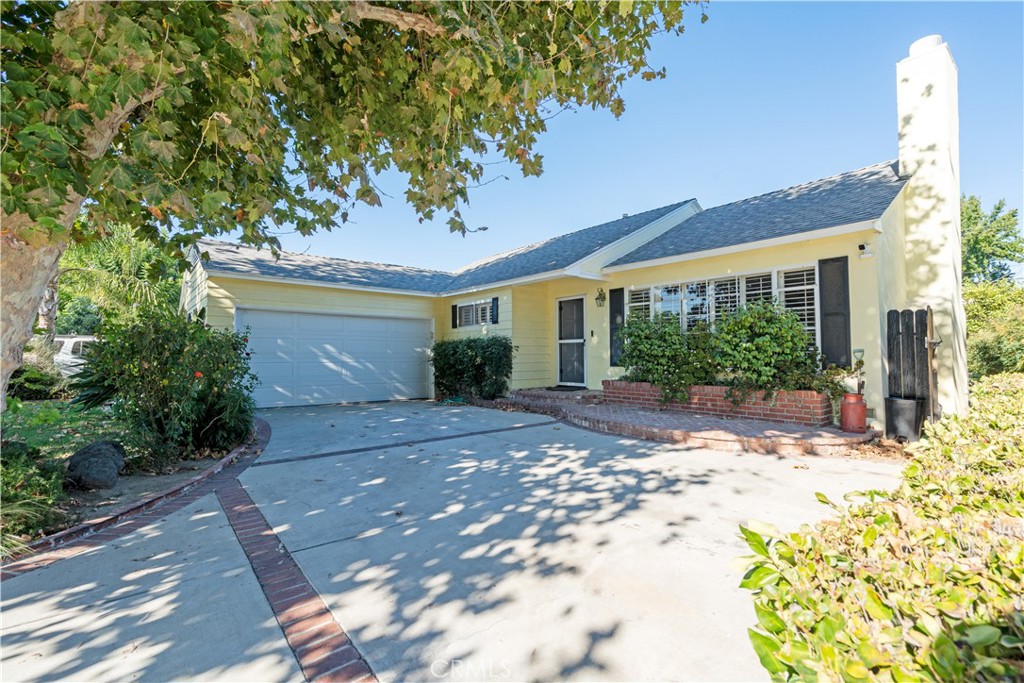 7032 Encino, Lake Balboa, CA 91406 — photo 1