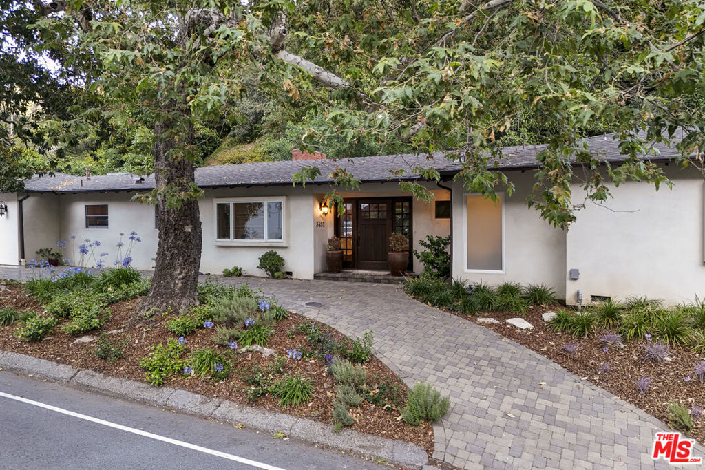 3452 Mandeville Canyon Road, Los Angeles, CA 90049 — photo 1