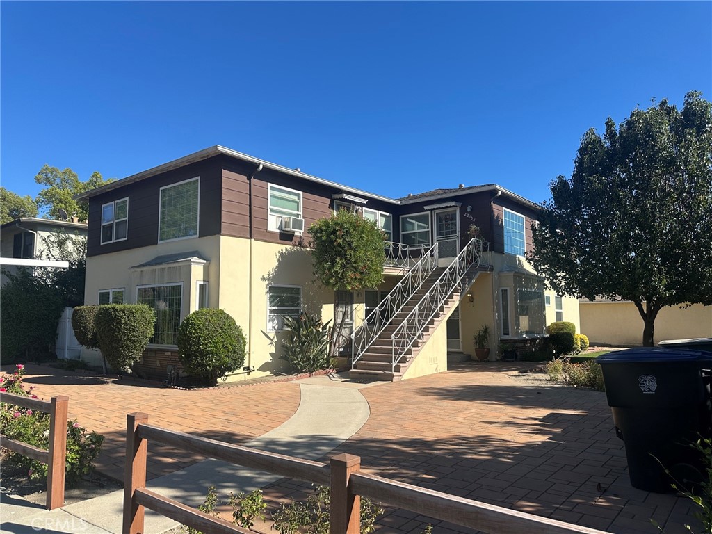 2208 W Victory, Burbank, CA 91506 — photo 1