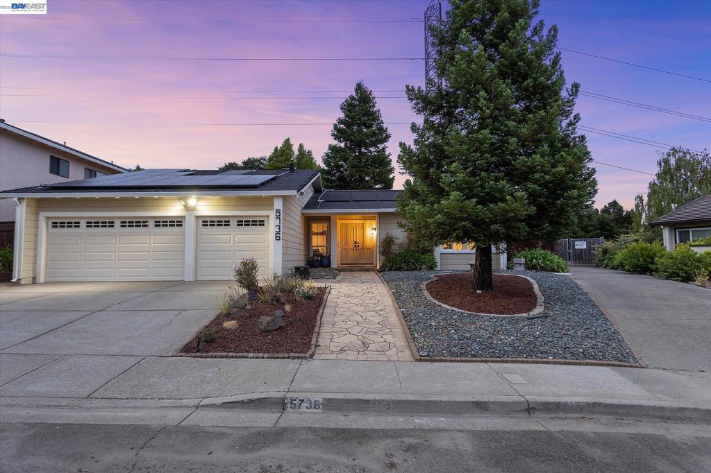 5736 Medallion Ct, Castro Valley, CA 94552 — photo 1