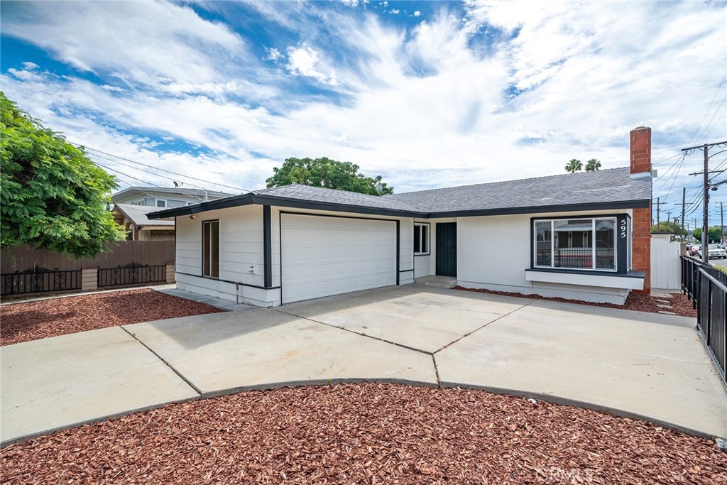 595 W 13th Street, San Pedro, CA 90731 — photo 1