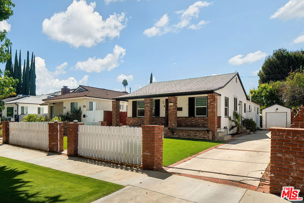 5053 Enfield Avenue, Los Angeles, CA 91316 — photo 1
