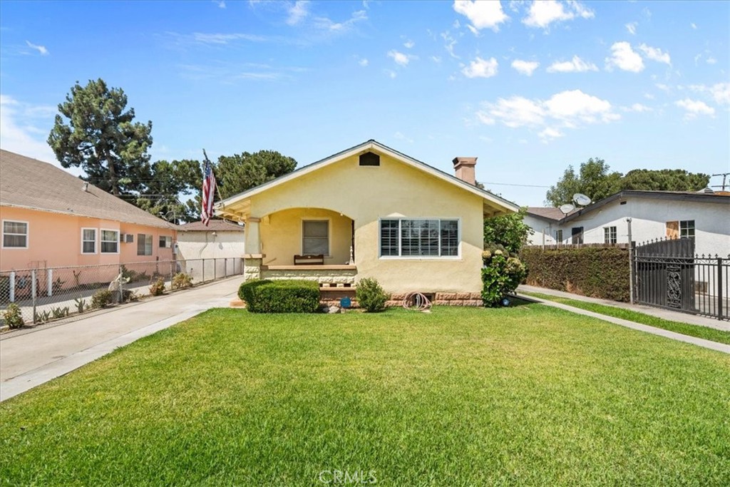 7715 Whitsett, Los Angeles, CA 90001 — photo 1