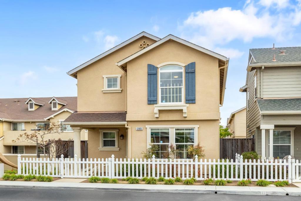 12805 Rogge Village Loop, Salinas, CA 93906 — photo 1