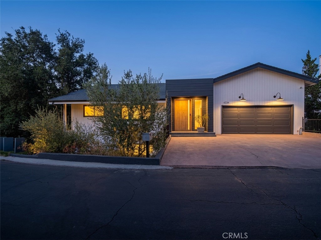 4234 Alhama Drive, Woodland Hills, CA 91364 — photo 1