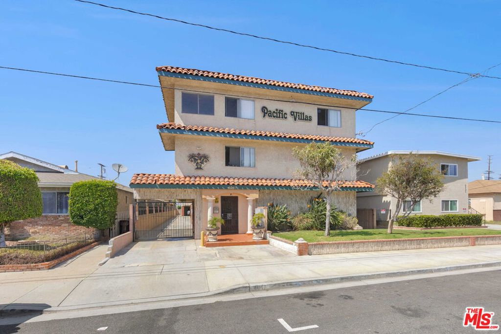 4047 W 136th Street, Hawthorne, CA 90250 — photo 1