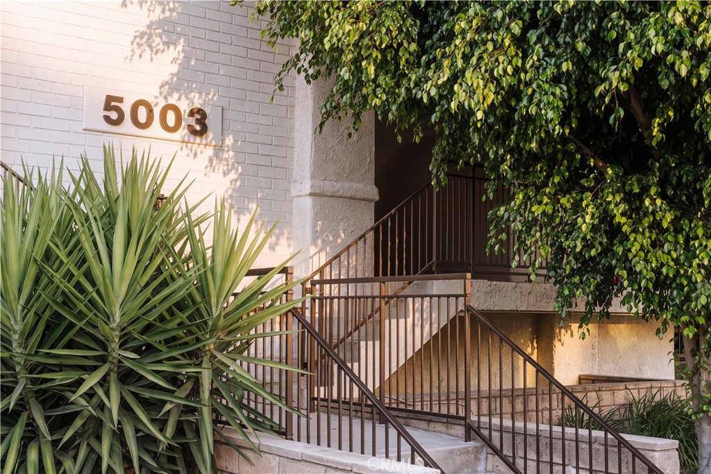 5003 108 Tilden, Sherman Oaks, CA 91423 — photo 1
