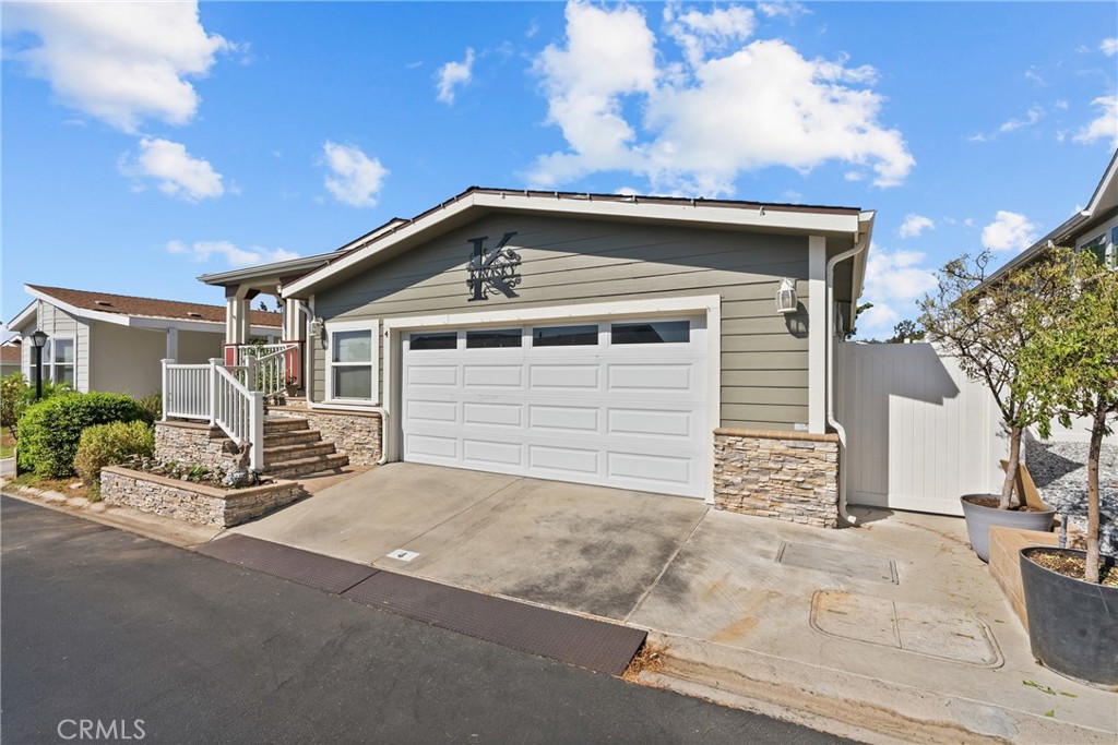15455 Glenoaks Boulevard SPC 4, Sylmar, CA 91342 — photo 1