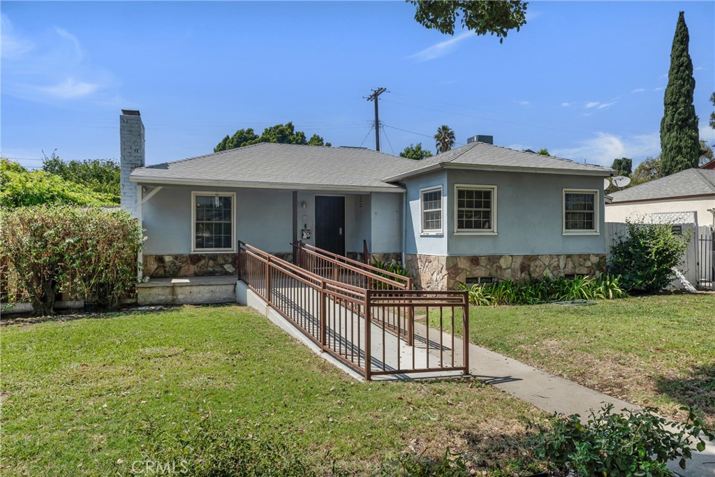8101 Lemona, Los Angeles, CA 91402 — photo 1