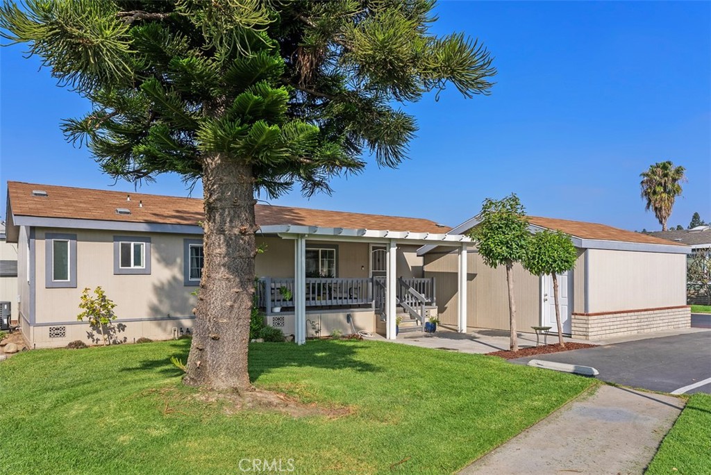 5815 E La Palma Ave Avenue E 302, Anaheim, CA 92807 — photo 1