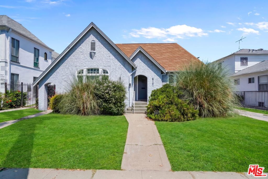 5101 W 21st Street, Los Angeles, CA 90016 — photo 1