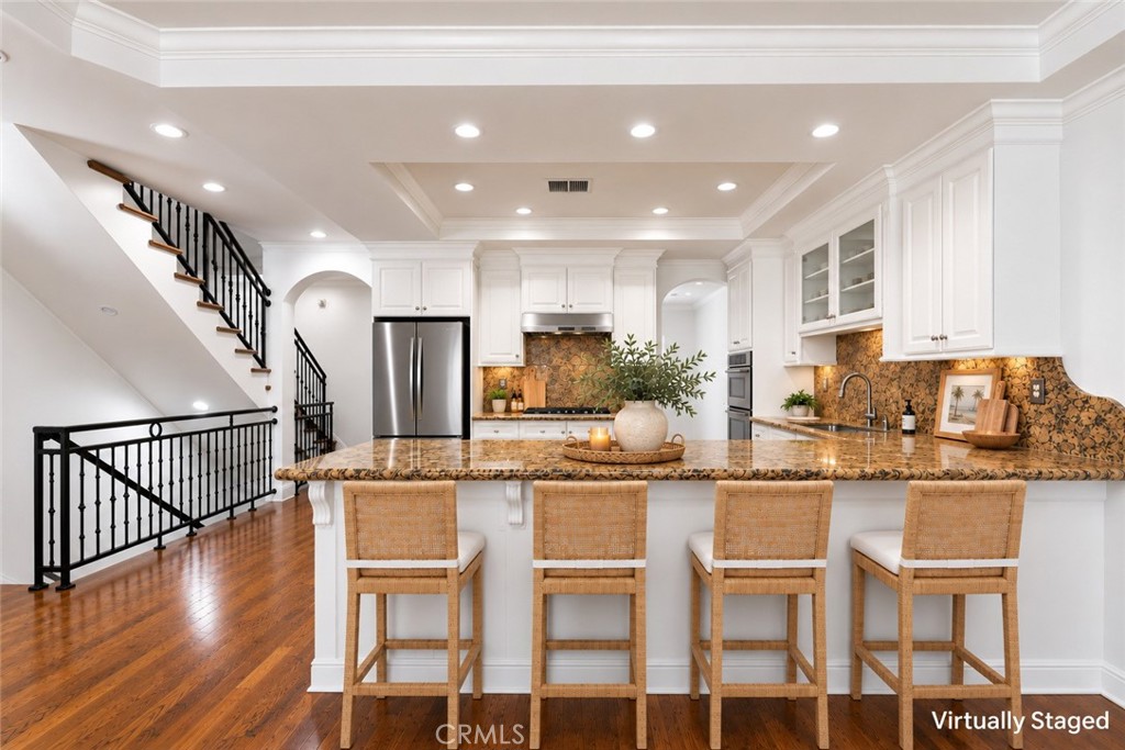 1551 Artesia Boulevard 4, Manhattan Beach, CA 90266 — photo 1