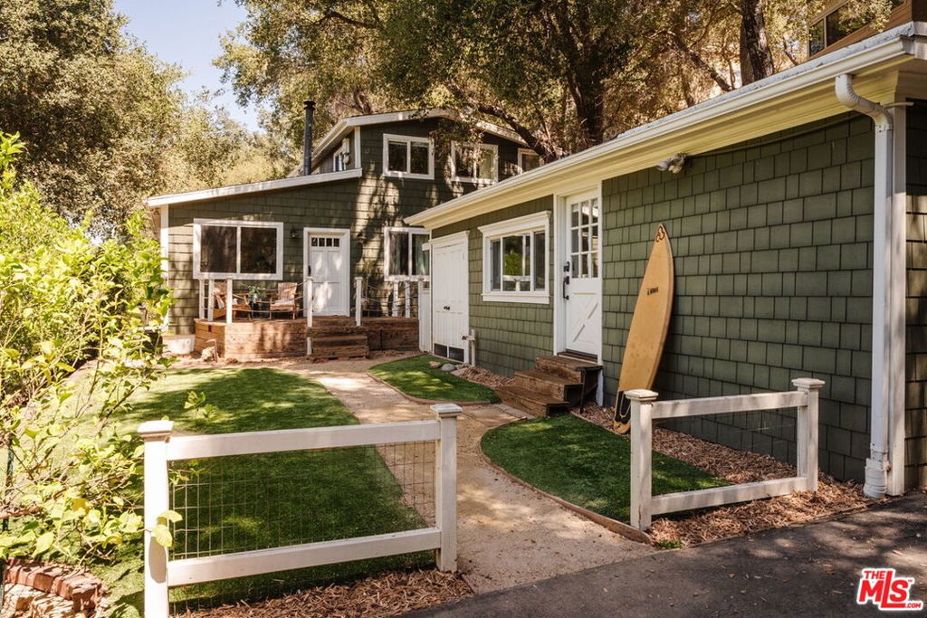 20939 Hillside Drive, Topanga, CA 90290 — photo 1
