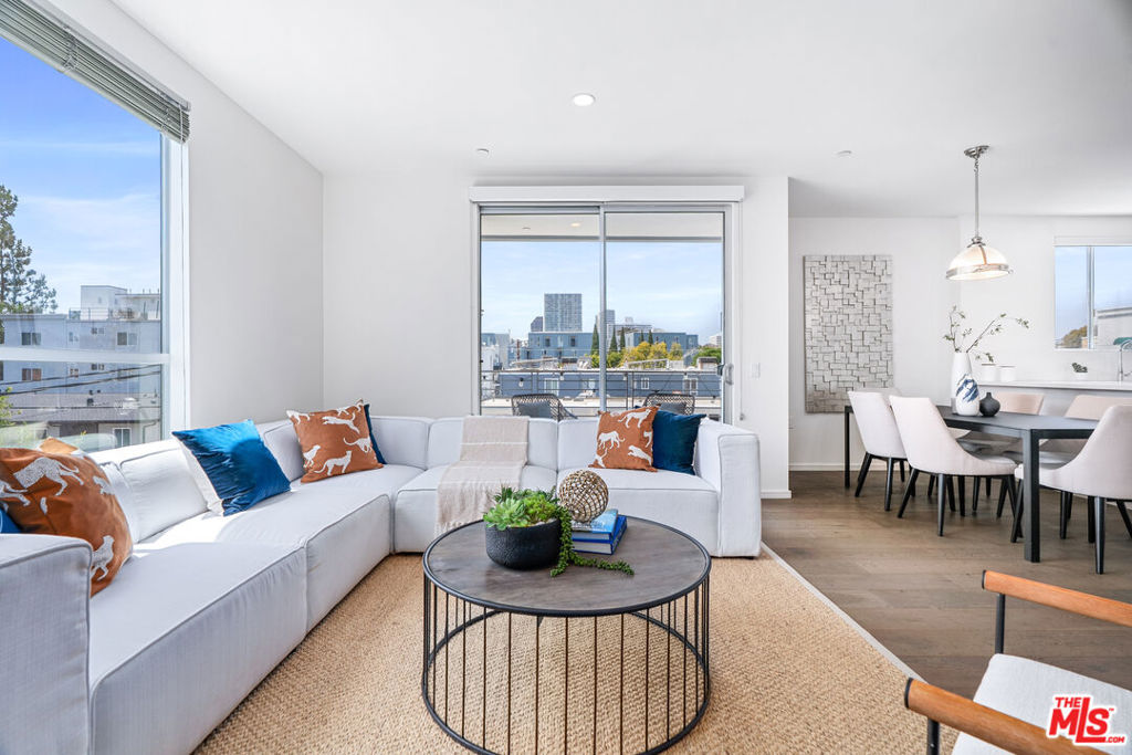 11764 Idaho Avenue 301, Los Angeles, CA 90025 — photo 1