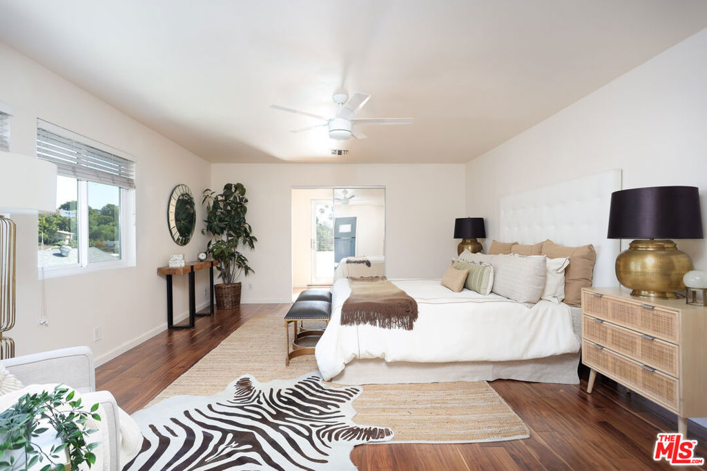 3247 Descanso Drive, Los Angeles, CA 90026 — photo 1