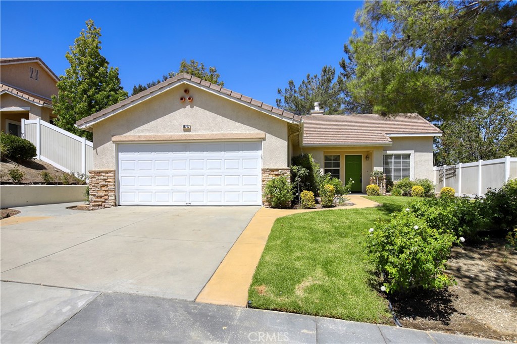 19707 Skyview Court, Canyon Country, CA 91351 — photo 1