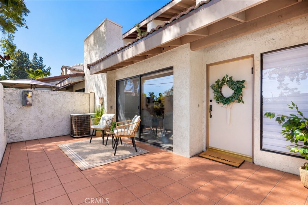 6021 Lindley Avenue 12, Tarzana, CA 91356 — photo 1