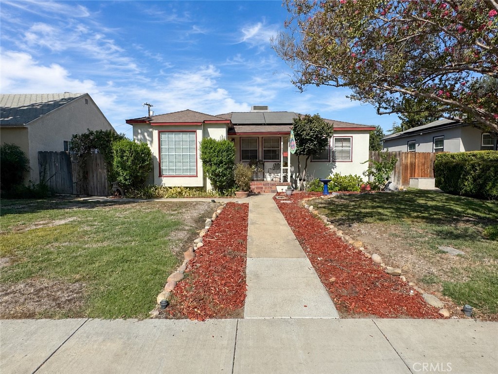 1653 Olive Street, Bakersfield, CA 93301 — photo 1