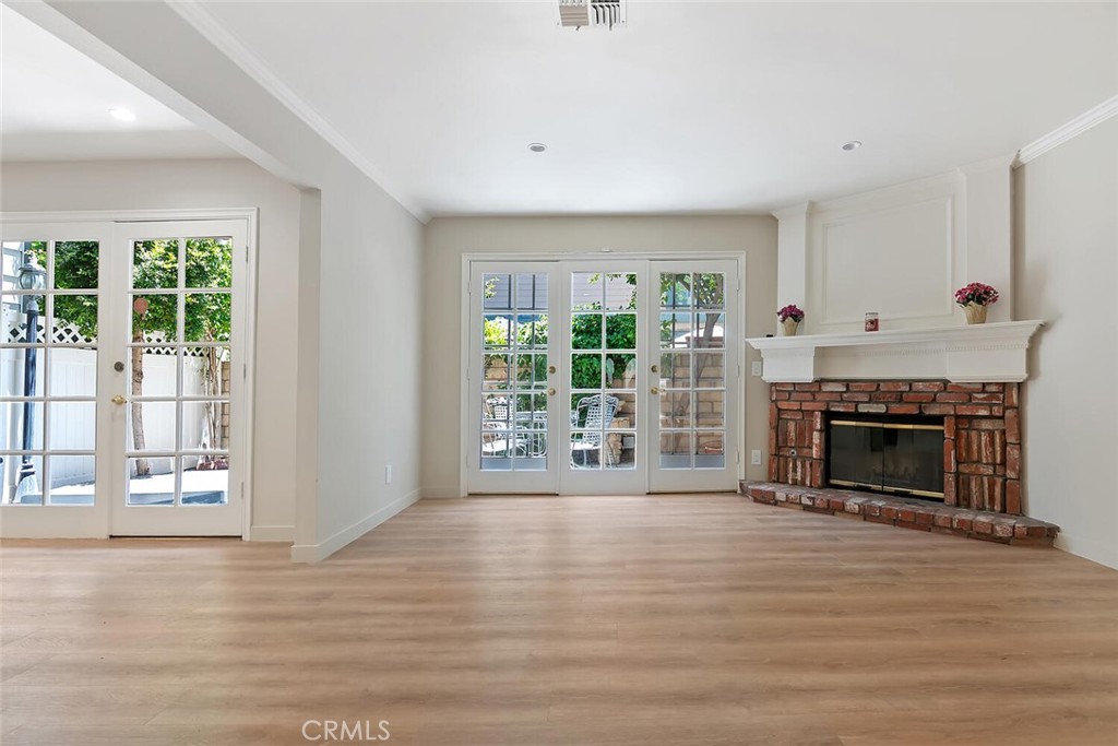 18850 Hatteras 5, Tarzana, CA 91356 — photo 1