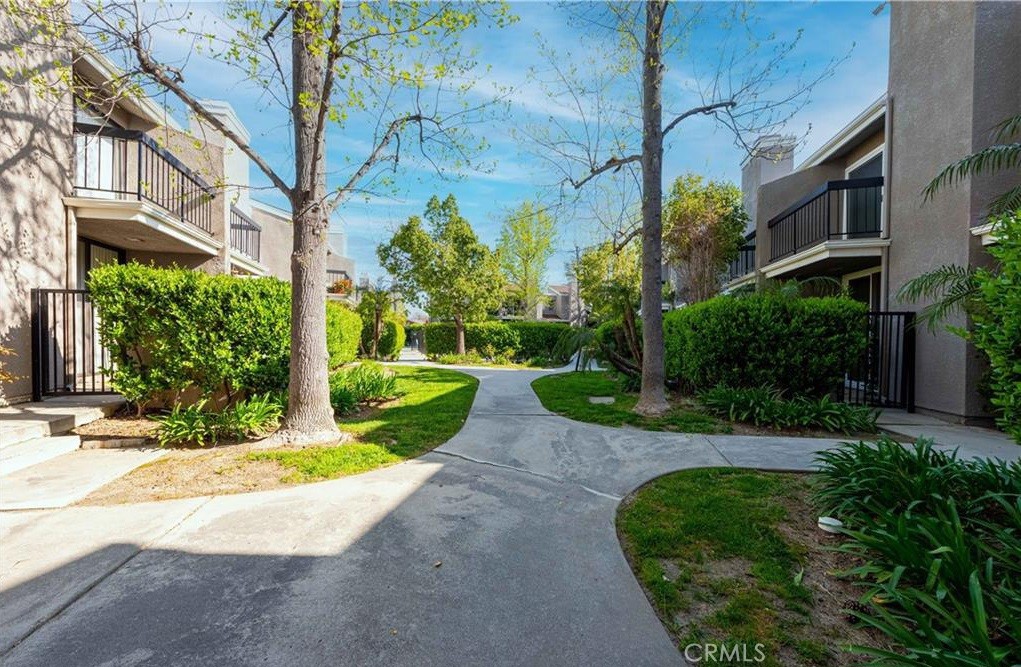 23541 Victory 6, West Hills, CA 91307 — photo 1