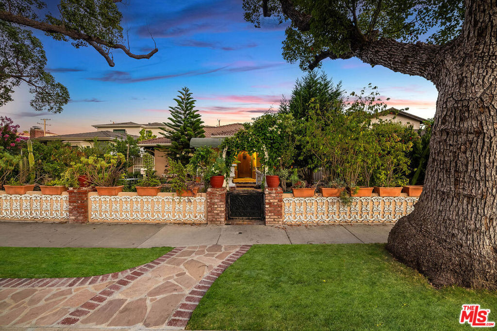 4120 W Mcfarlane Avenue, Burbank, CA 91505 — photo 1