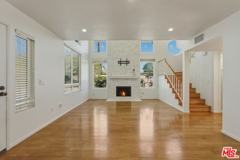 6845 Valley Circle Boulevard 22, West Hills, CA 91307 — photo 1