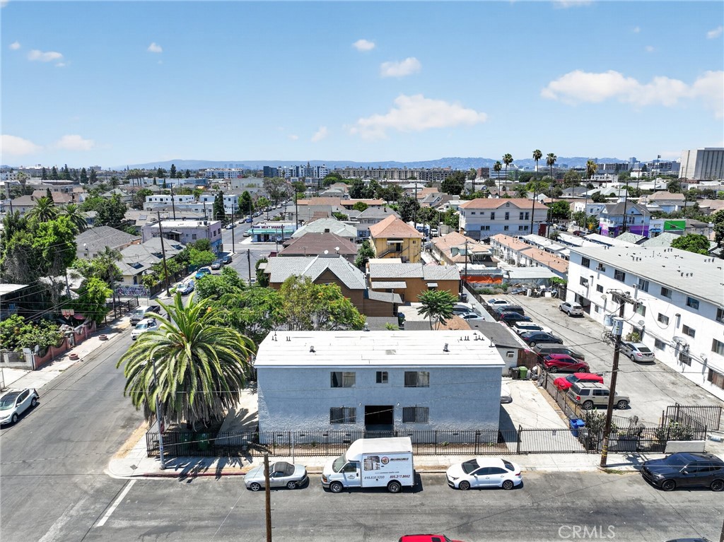 427 E 25th Street, Los Angeles, CA 90011 — photo 1
