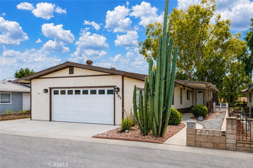 1425 Lodgepole, Hemet, CA 92545 — photo 1