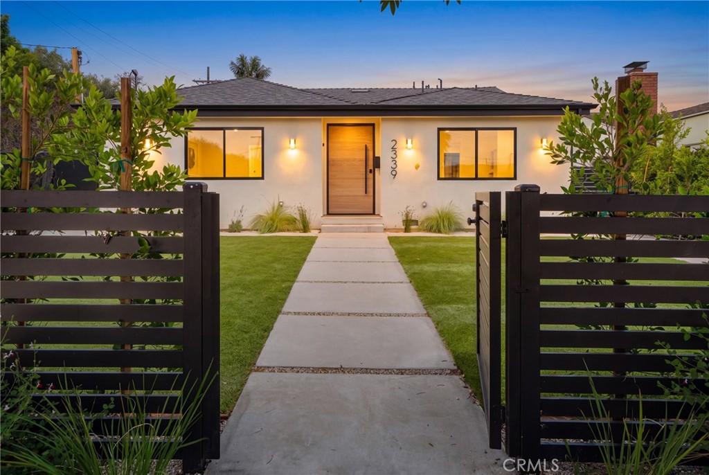 2339 23rd, Santa Monica, CA 90405 — photo 1