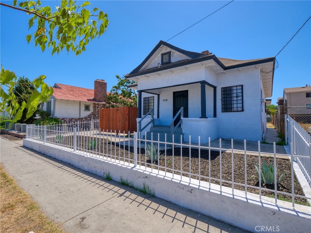 1028 E 10th, Long Beach, CA 90813 — photo 1