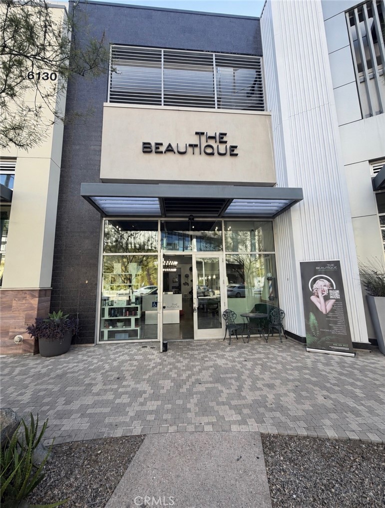 6130 laurel Canyon Boulevard, North Hollywood, CA 91606 — photo 1