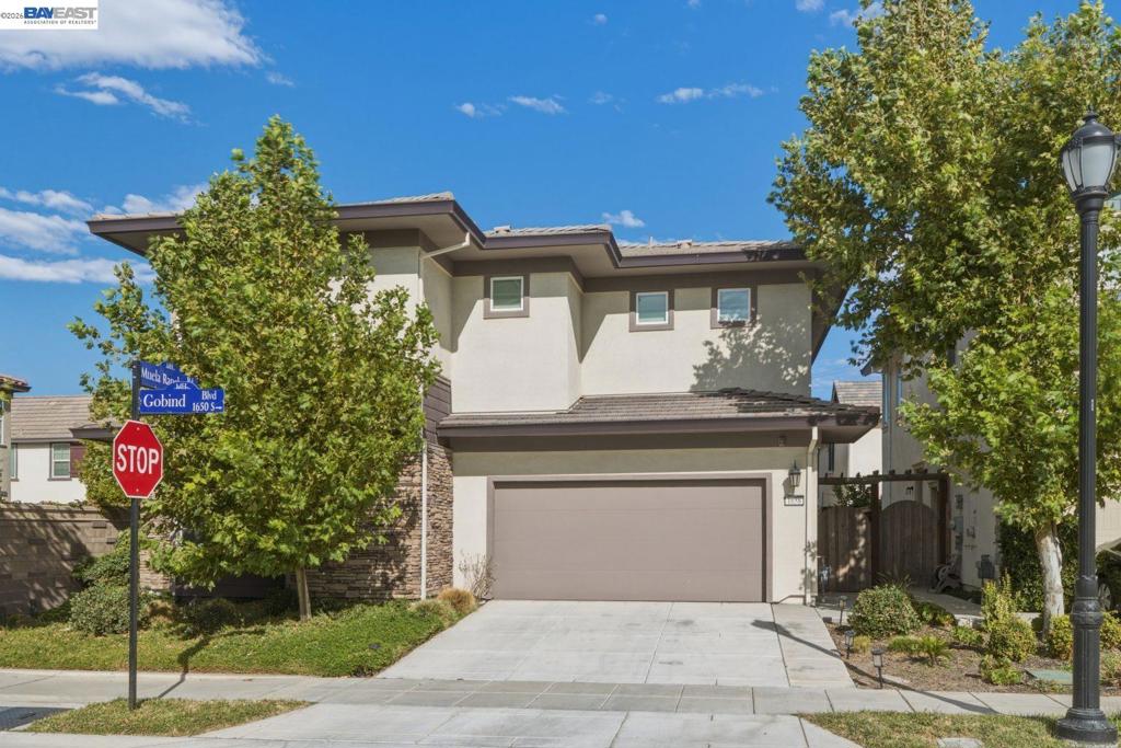 1658 S Gobind Blvd, Mountain House, CA 95391 — photo 1