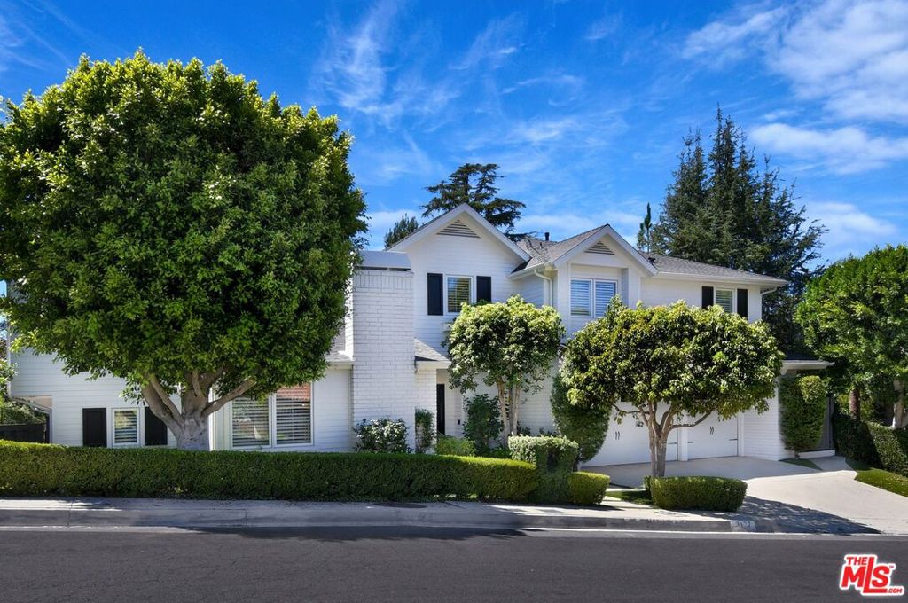 3177 Hutton Drive, Beverly Hills, CA 90210 — photo 1