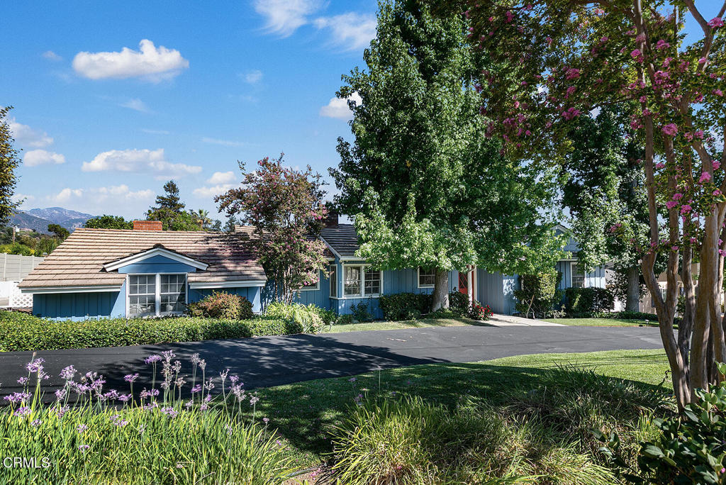 4748 La Canada Boulevard, La Canada Flintridge, CA 91011 — photo 1