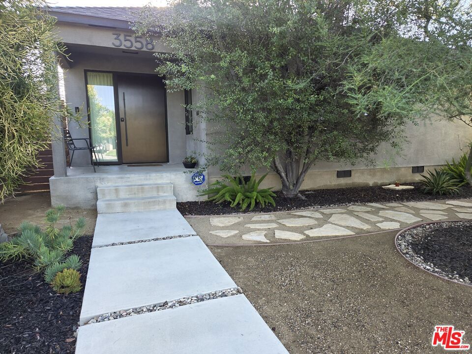 3558 S Muirfield Road, Los Angeles, CA 90016 — photo 1