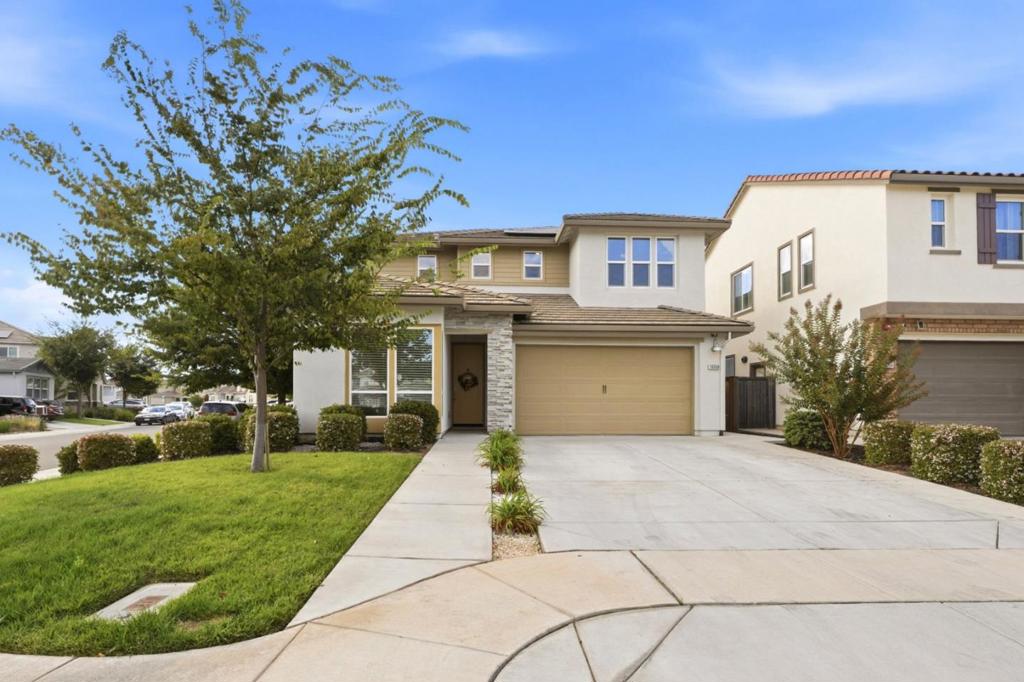 10068 Carinata Drive, Elk Grove, CA 95757 — photo 1