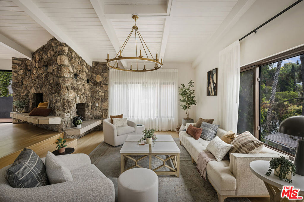 2426 Cazaux Place, Los Angeles, CA 90068 — photo 1
