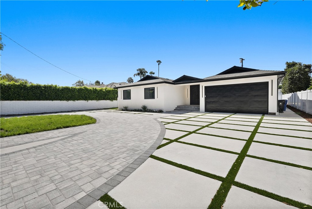16158 Magnolia, Encino, CA 91436 — photo 1
