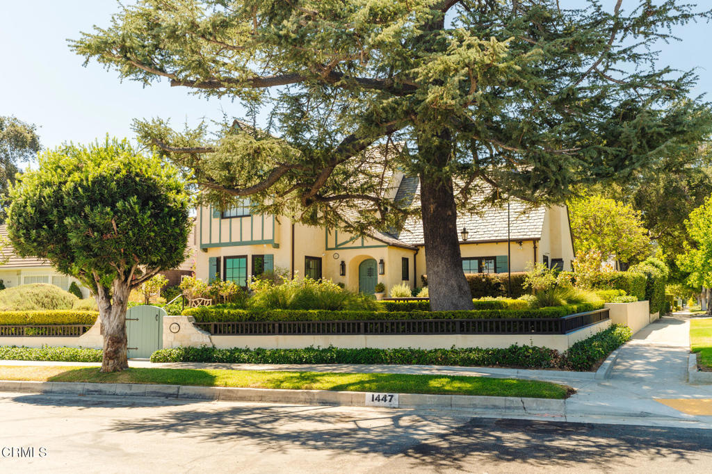 1447 Parkview Avenue, Pasadena, CA 91103 — photo 1