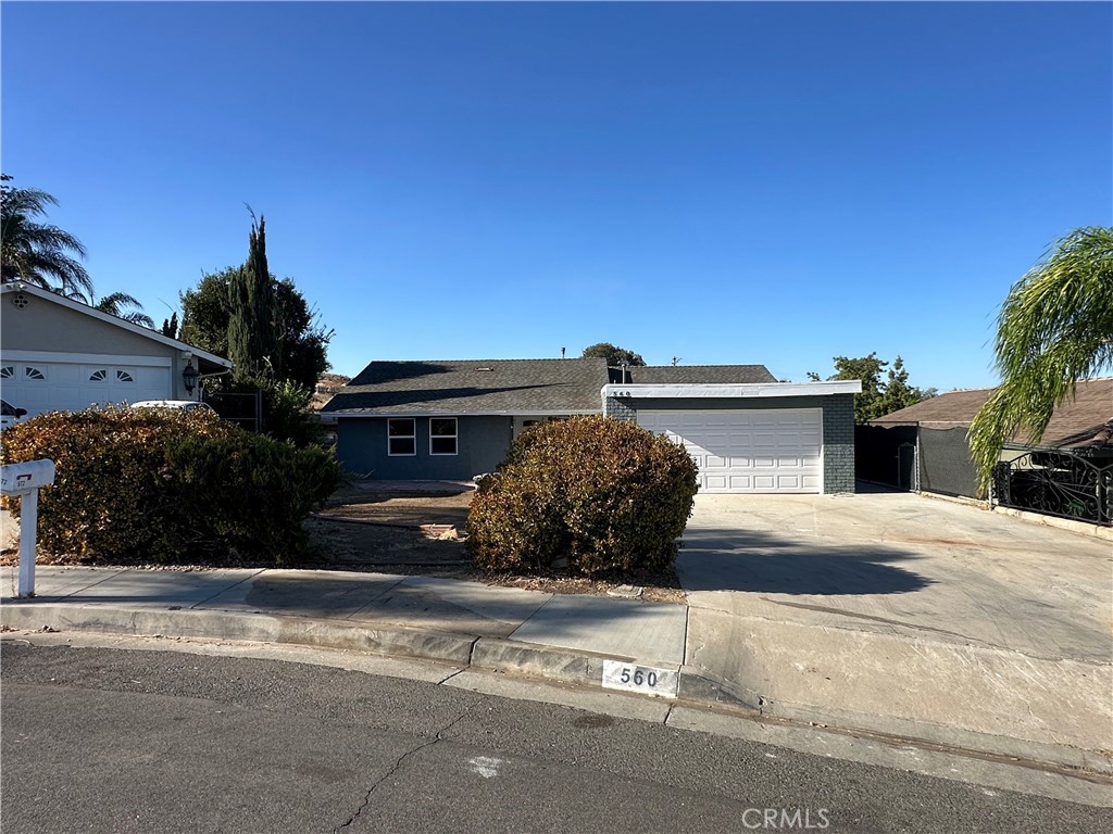 560 W 10th Street, Perris, CA 92570 — photo 1