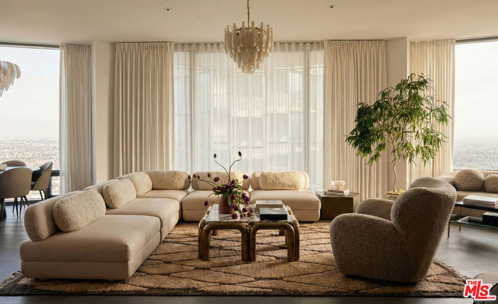 211 W Elm Court 34B, Los Angeles, CA 90067 — photo 1