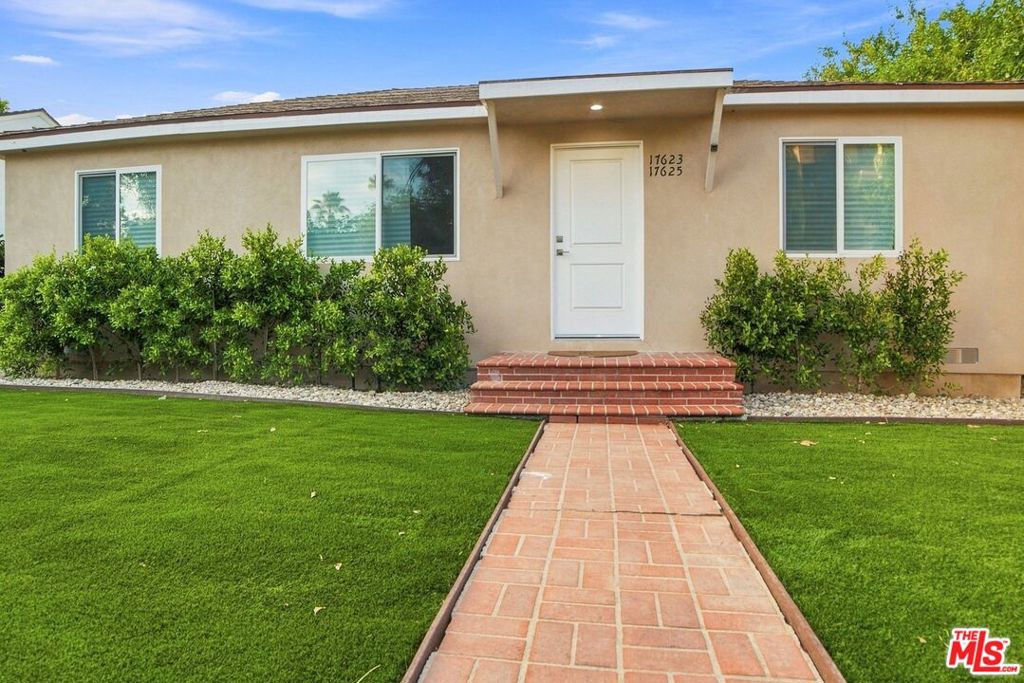 17623 Burbank Boulevard, Encino, CA 91316 — photo 1