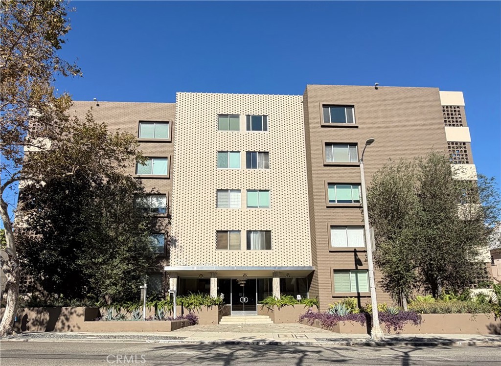 531 N Rossmore 206, Los Angeles, CA 90004 — photo 1