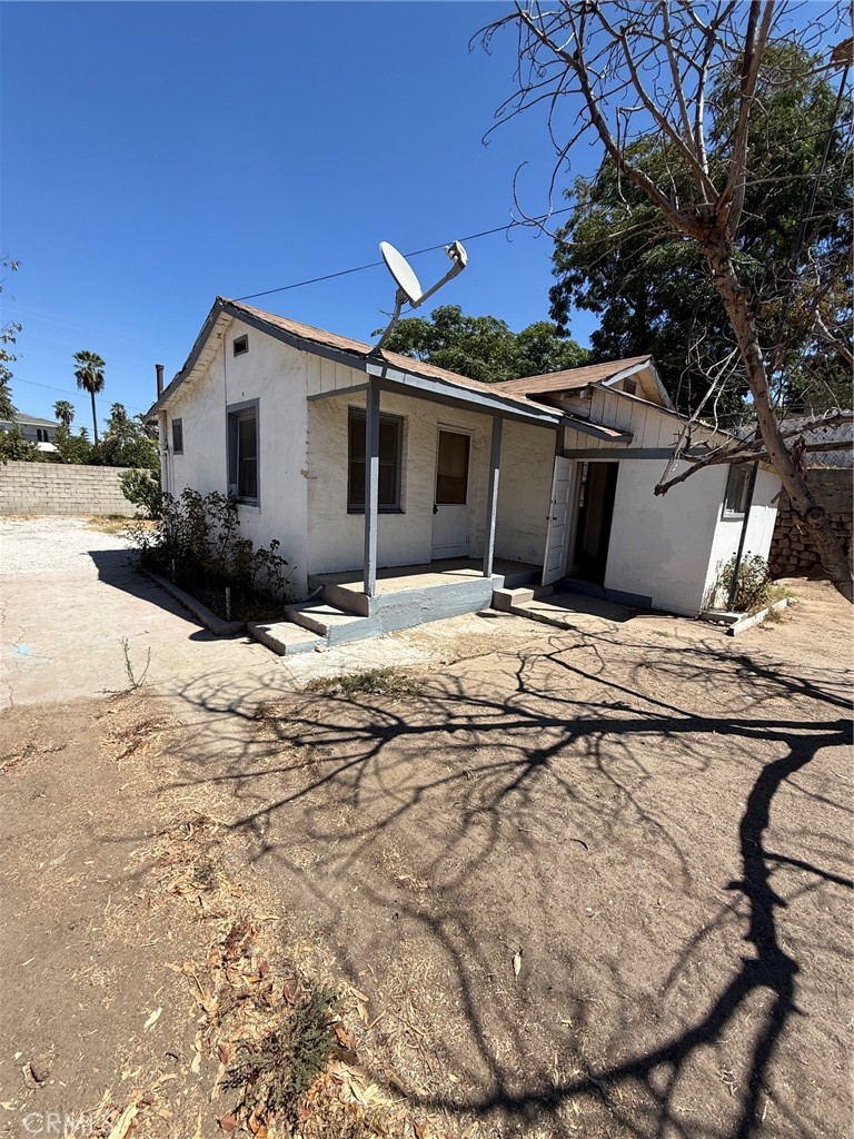 2961 11th, Riverside, CA 92507 — photo 1