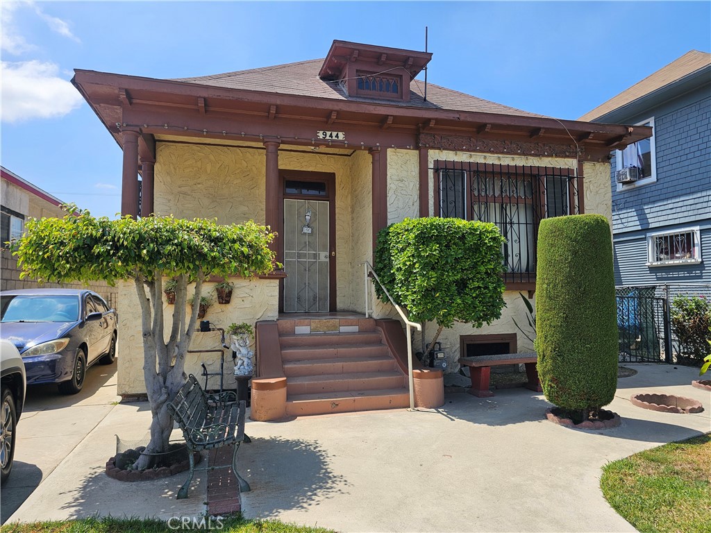 944 E 22nd, Los Angeles, CA 90011 — photo 1