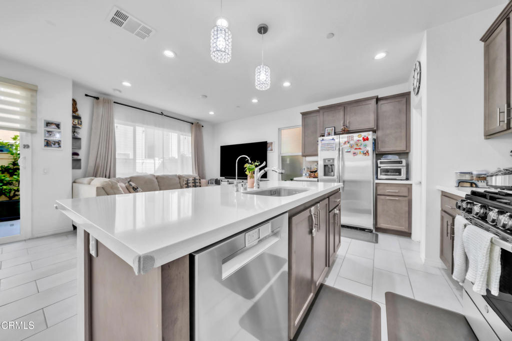 3827 Grant Street 47, Corona, CA 92879 — photo 1